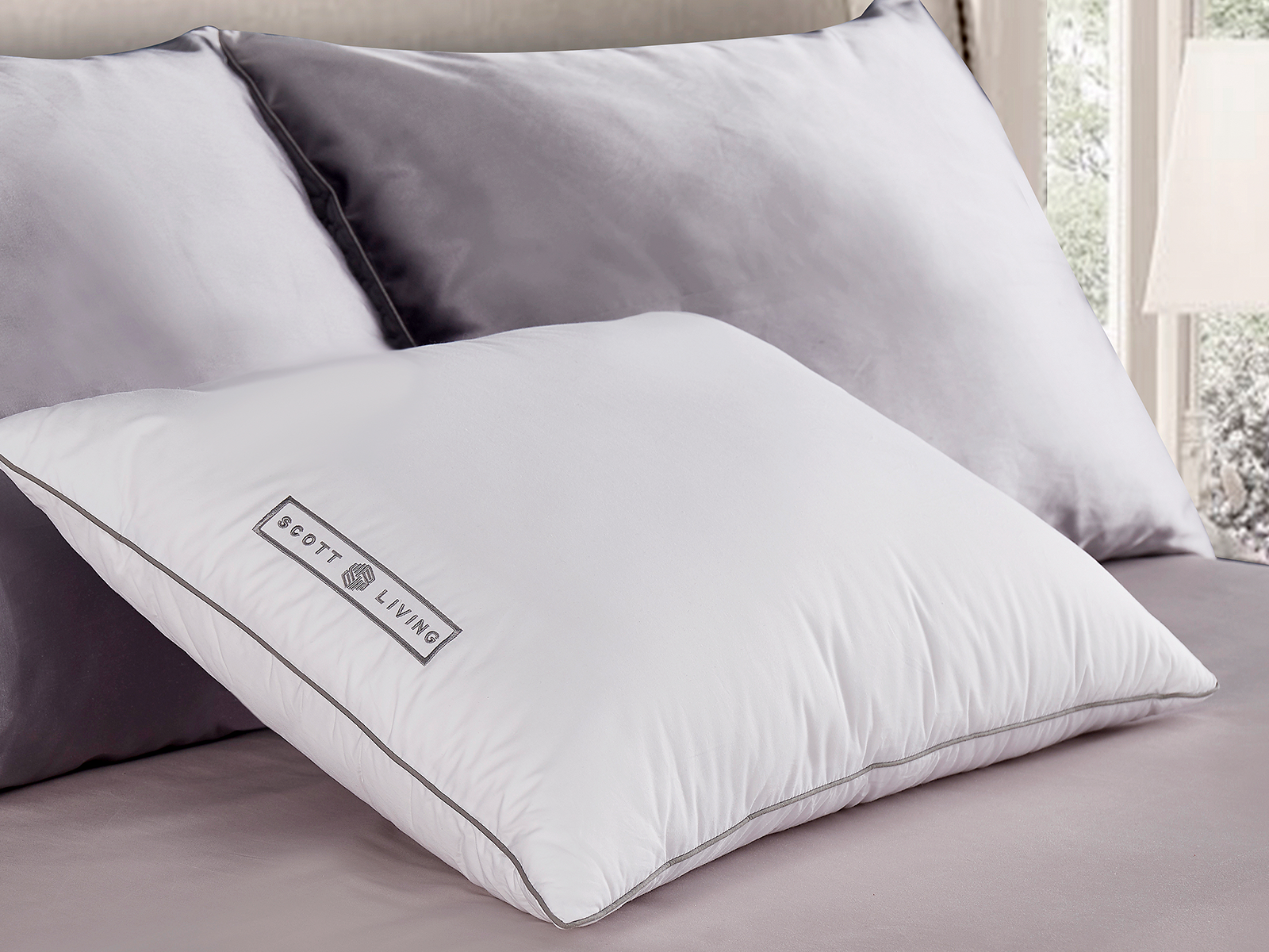 Scott Living Standard/Queen Down Fiber Pillow